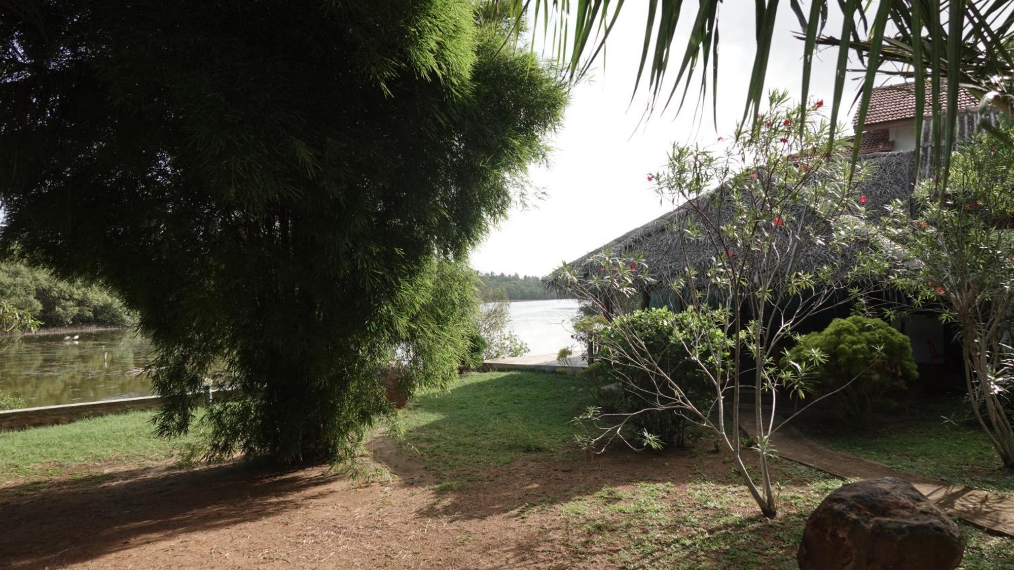Salt Lake Cabanas & Restaurant Tangalle Εξωτερικό φωτογραφία